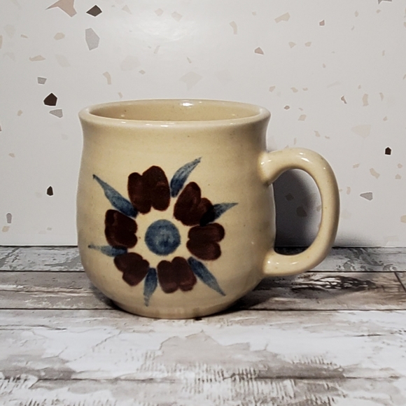 Ceramic Mug with a Brown and Blue Flower Design - Picture 1 of 4